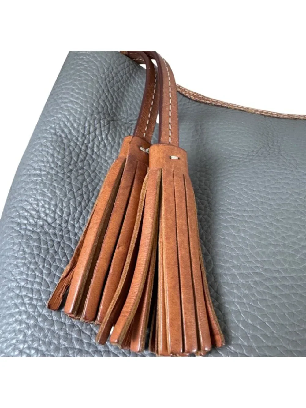 Dooney & Bourke Paige Sac Shoulder Hobo Purse Bag Gray Pebbled Leather